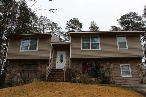 825 Winter Side Lane, Atlanta, GA 30349