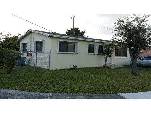 410 W 40 PL, Hialeah, FL 33012