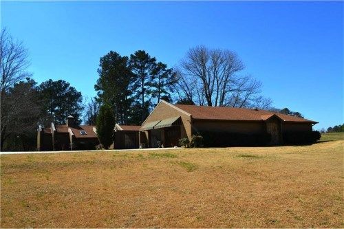 2071 W Hightower Trail, Conyers, GA 30012