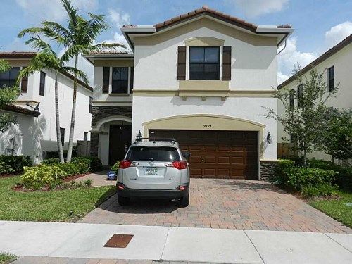 9999 NW 89 TE, Miami, FL 33178