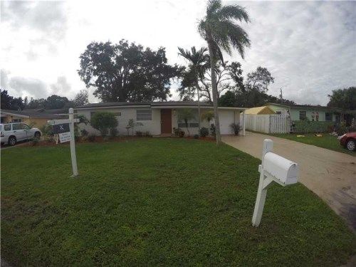 5814 S FARRAGUT DR, Hollywood, FL 33021