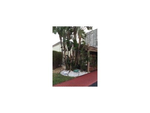 2613 S Parkview Dr # 2613, Hallandale, FL 33009