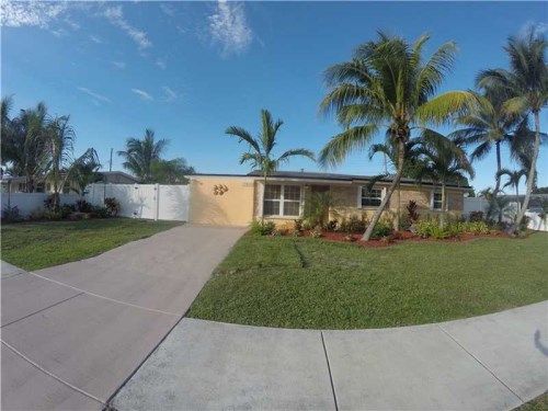 5815 S Farragut Drive, Hollywood, FL 33021