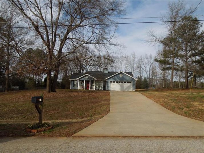 30 Glynn Isle Drive, Covington, GA 30016