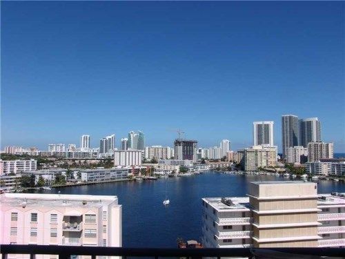 427 Golden Isles # 12I, Hallandale, FL 33009