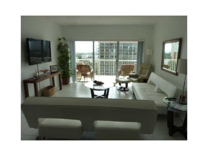 1985 S Ocean # 10N, Hallandale, FL 33009