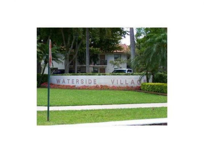 15718 E Waterside Cir # 102, Fort Lauderdale, FL 33326