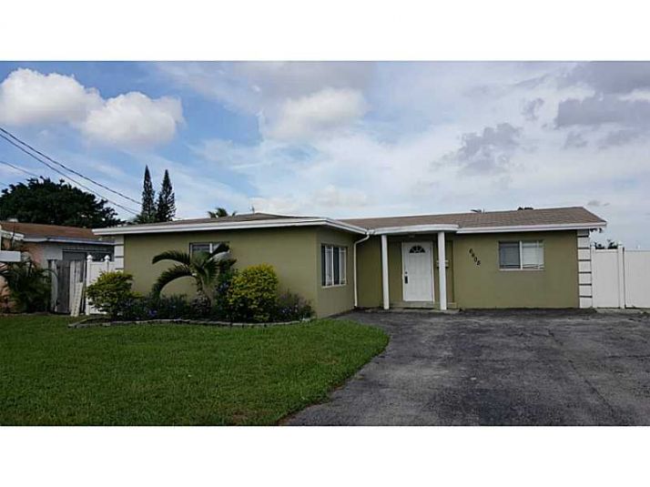 6605 FICUS DR, Hollywood, FL 33023