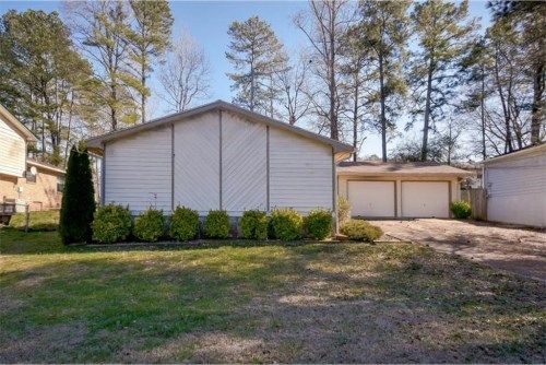 1709 Merry Oak Road Sw, Marietta, GA 30008