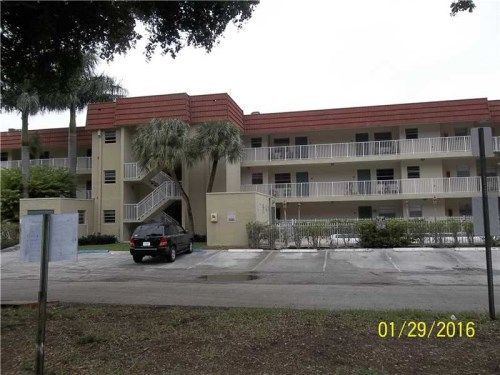 1300 moffett # 209, Hallandale, FL 33009