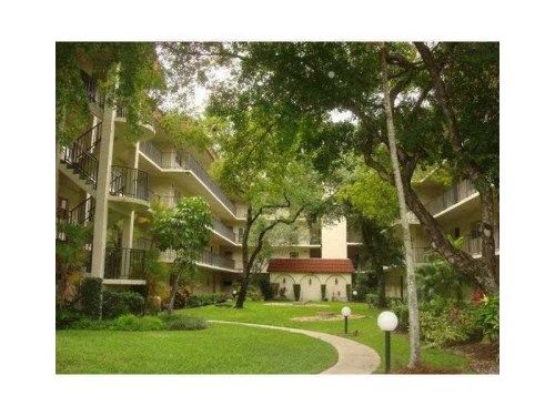 3360 SPANISH MOSS TE # 301, Fort Lauderdale, FL 33319