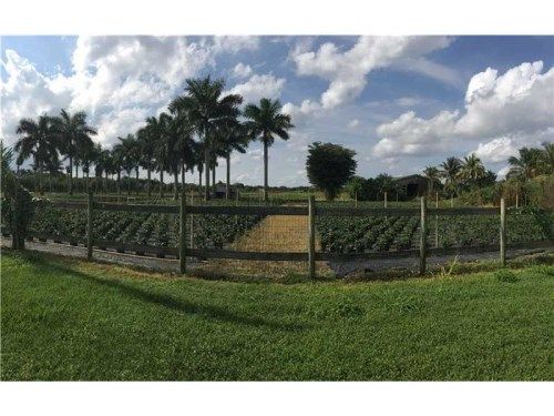 22 274th St, Homestead, FL 33031