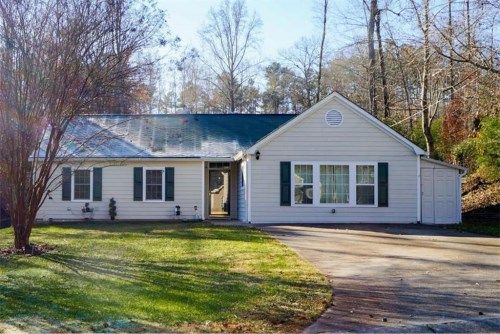 176 Colemans Bluff Drive, Woodstock, GA 30188