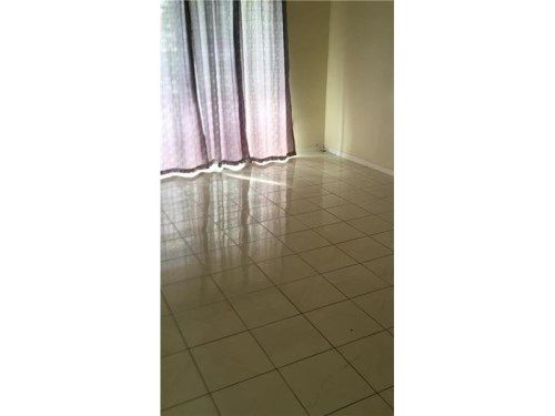 2800 NE 203 # 6, Miami, FL 33180