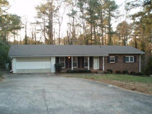 2566 Lucky Valley Drive, Tucker, GA 30084