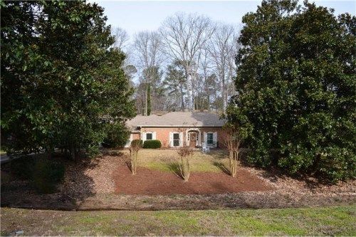 1235 Oakhaven Drive, Roswell, GA 30075