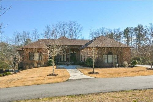 2743 Lenora Church Road, Snellville, GA 30078