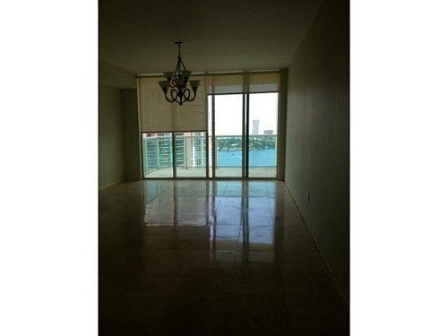 3330 190 ST # 2411, Miami, FL 33180