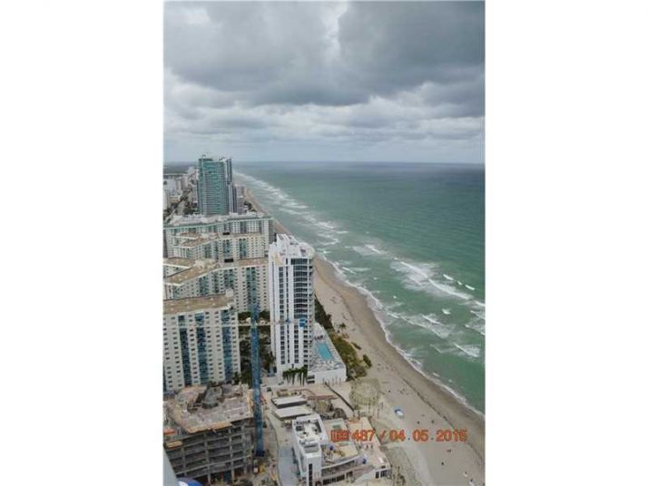 1800 S Ocean Dr # 4404, Hallandale, FL 33009