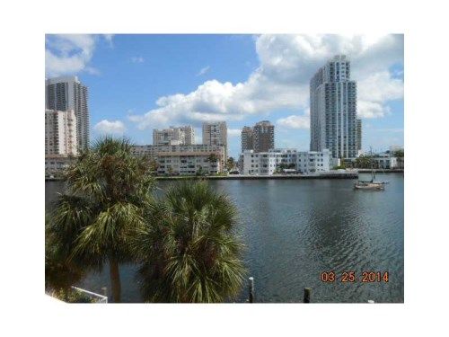 121 GOLDEN ISLES DR # 203, Hallandale, FL 33009