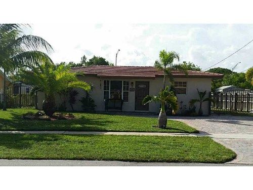 2120 SW 68 WY, Hollywood, FL 33023