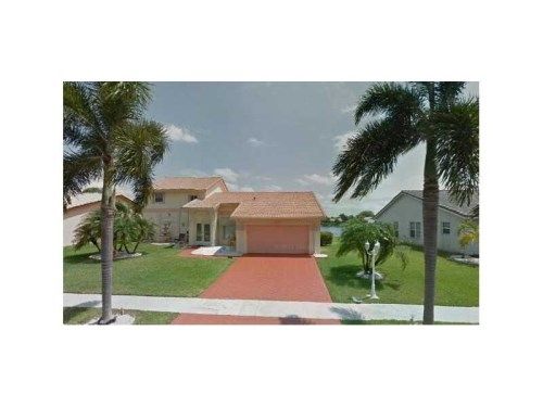 2361 W Lake Miramar Cir, Hollywood, FL 33025