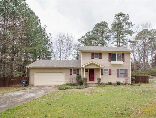 713 Bankshire Drive, Suwanee, GA 30024