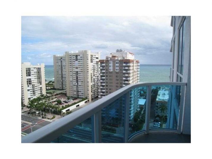 1945 S OCEAN DR # 1711, Hallandale, FL 33009