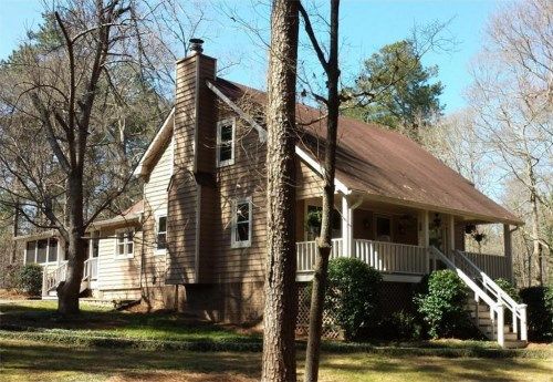 1965 Round Road, Grayson, GA 30017