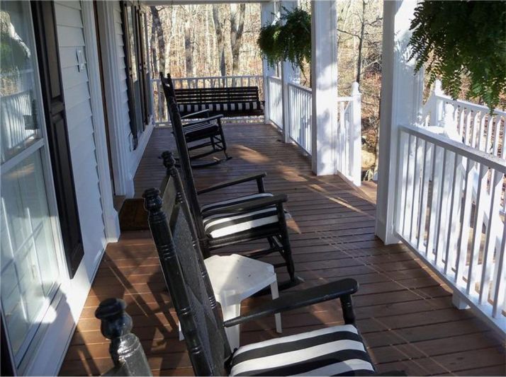 20 Fawn Lake Trail Ne, White, GA 30184