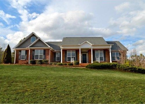 214 Mountain Creek Path, Dallas, GA 30157