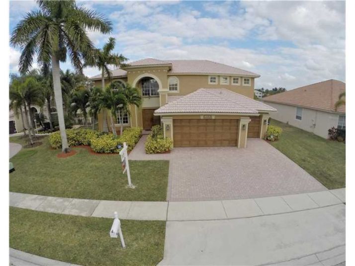 2249 NW 127th Ave, Hollywood, FL 33028