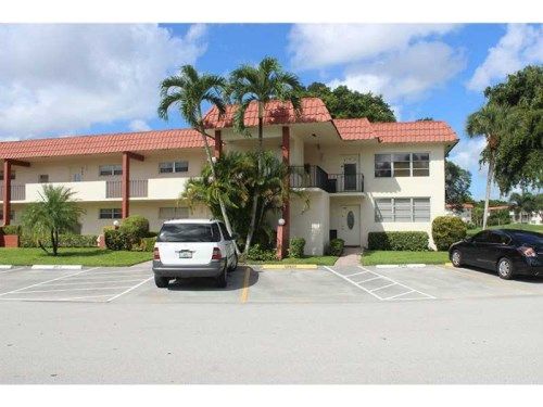 611 S HOLLYBROOK DR # 202, Hollywood, FL 33025