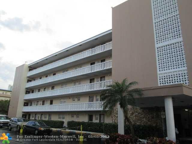 233 NE 14th Ave # 305, Hallandale, FL 33009