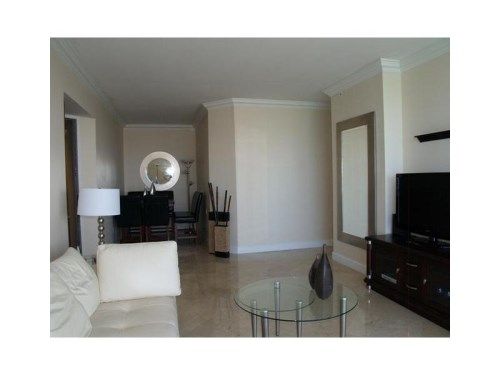 6365 COLLINS AV # 4211, Miami Beach, FL 33141