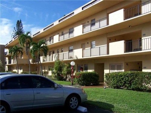 101 Berkley Rd # 205, Hollywood, FL 33024