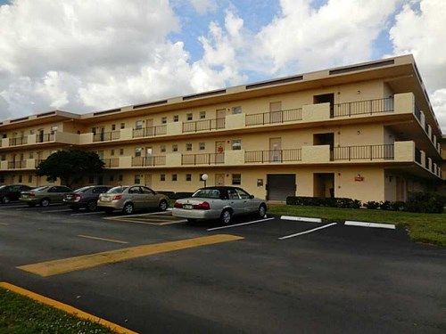 201 Berkley Rd # 306, Hollywood, FL 33024