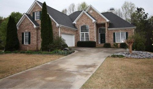 4386 Foxberry Run, Loganville, GA 30052