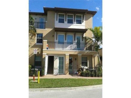 829 SW 147TH AV # 829, Hollywood, FL 33027