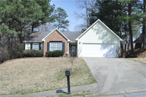 1685 Mckendree Lake Drive, Lawrenceville, GA 30043