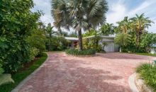 8818 Hawthorne Avenue Miami Beach, FL 33154