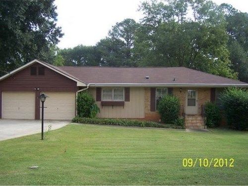 3620 Lakeshore Drive, Smyrna, GA 30082