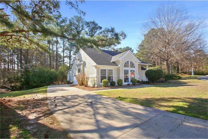 105 Heritage Lake Drive, Fayetteville, GA 30214