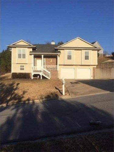 172 A C Drive, Dallas, GA 30132