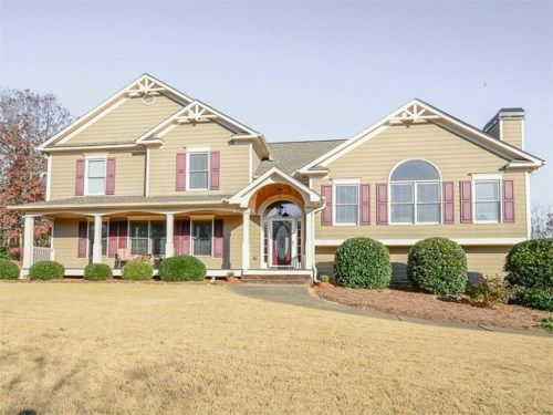 124 Hammond Drive, Canton, GA 30114