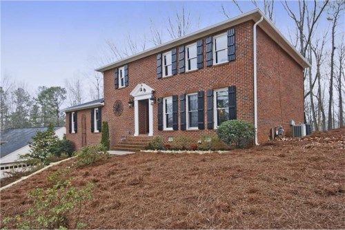 205 Marsh Glen Point, Atlanta, GA 30328