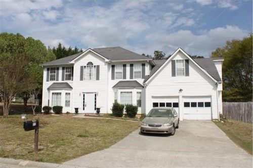 312 Foxbriar Court, Loganville, GA 30052