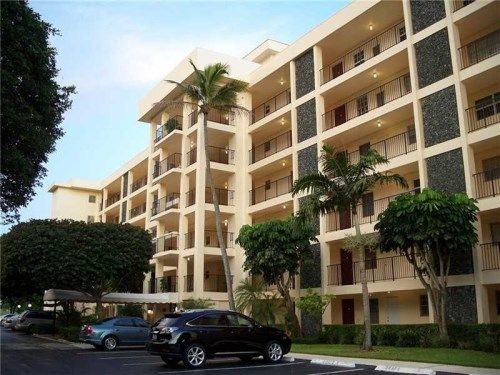 2950 N Palm Aire Dr # 306, Pompano Beach, FL 33069