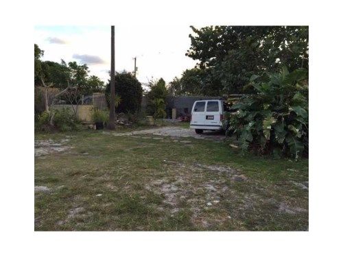 1020 S L Street, Lake Worth, FL 33460