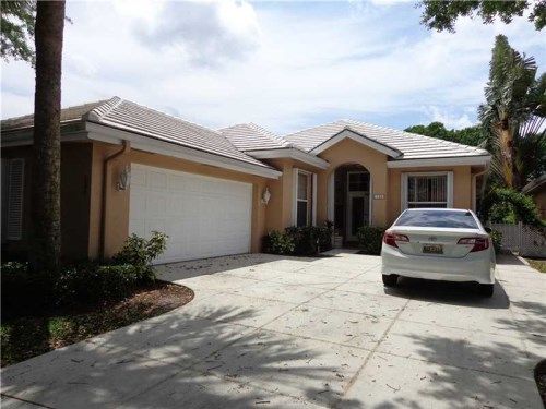 135 Hampton Cir, Jupiter, FL 33458